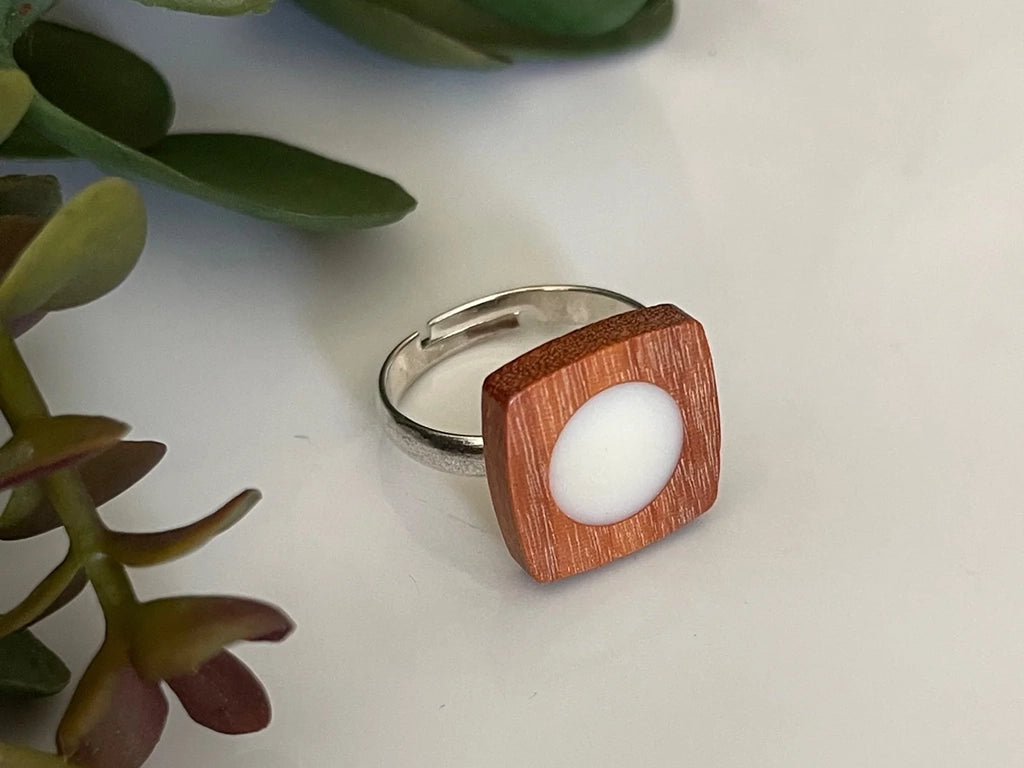 Nature's Beauty Reimagined: The Sustainable Elegance of Repurposed Wood Jewelry