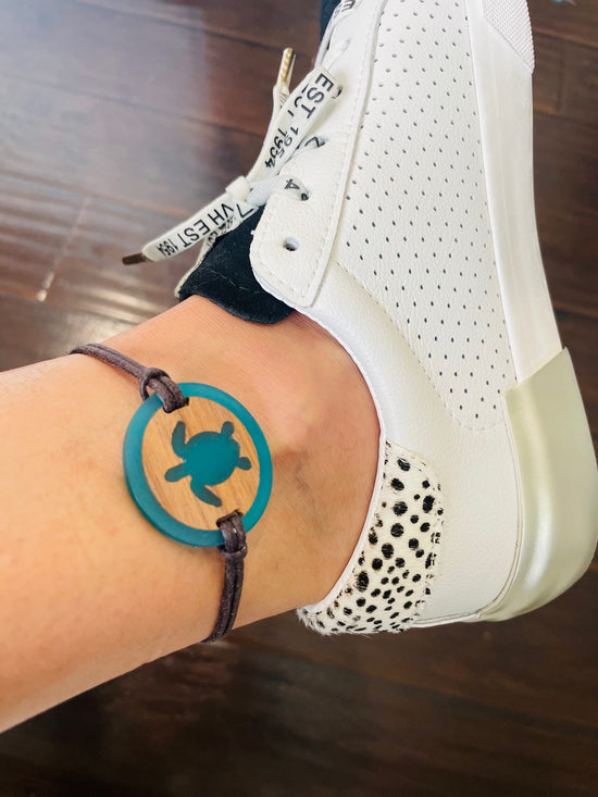 Load image into Gallery viewer, Turtle Sky Blue Anklet
