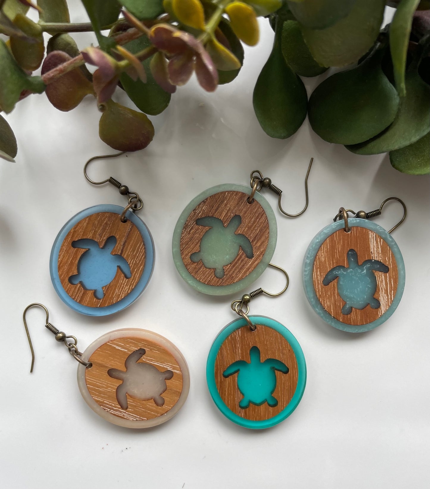 Load image into Gallery viewer, Turtle Earrings
