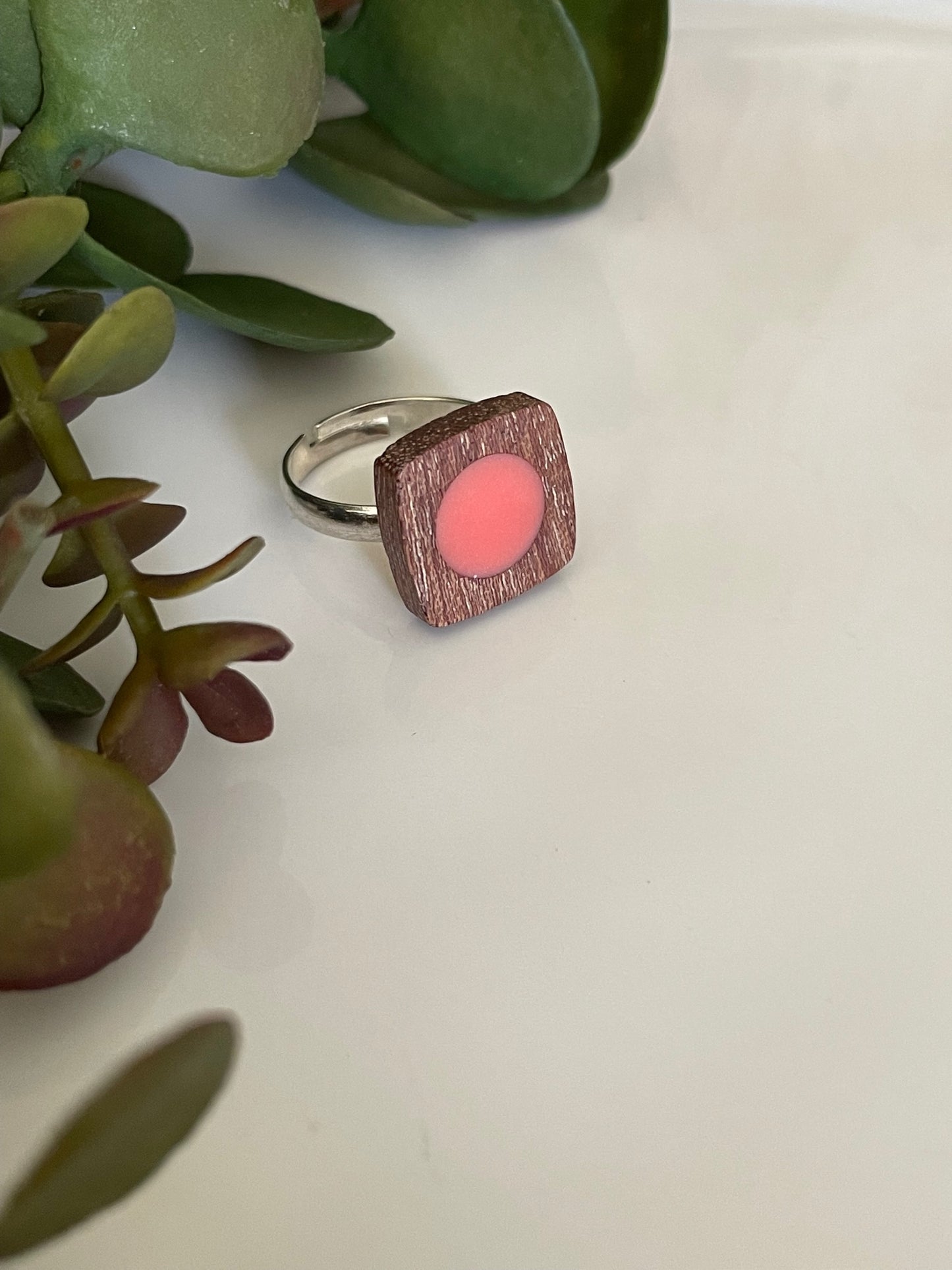 Lucky Ring (Coral)