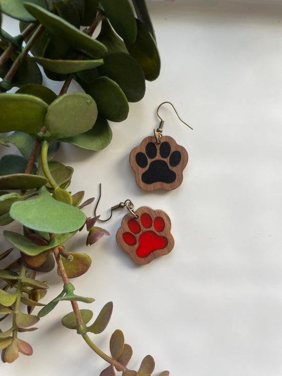 Load image into Gallery viewer, Paw Earrings (Black)
